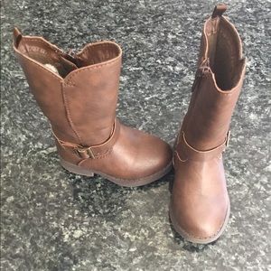 OshKosh toddler brown boots